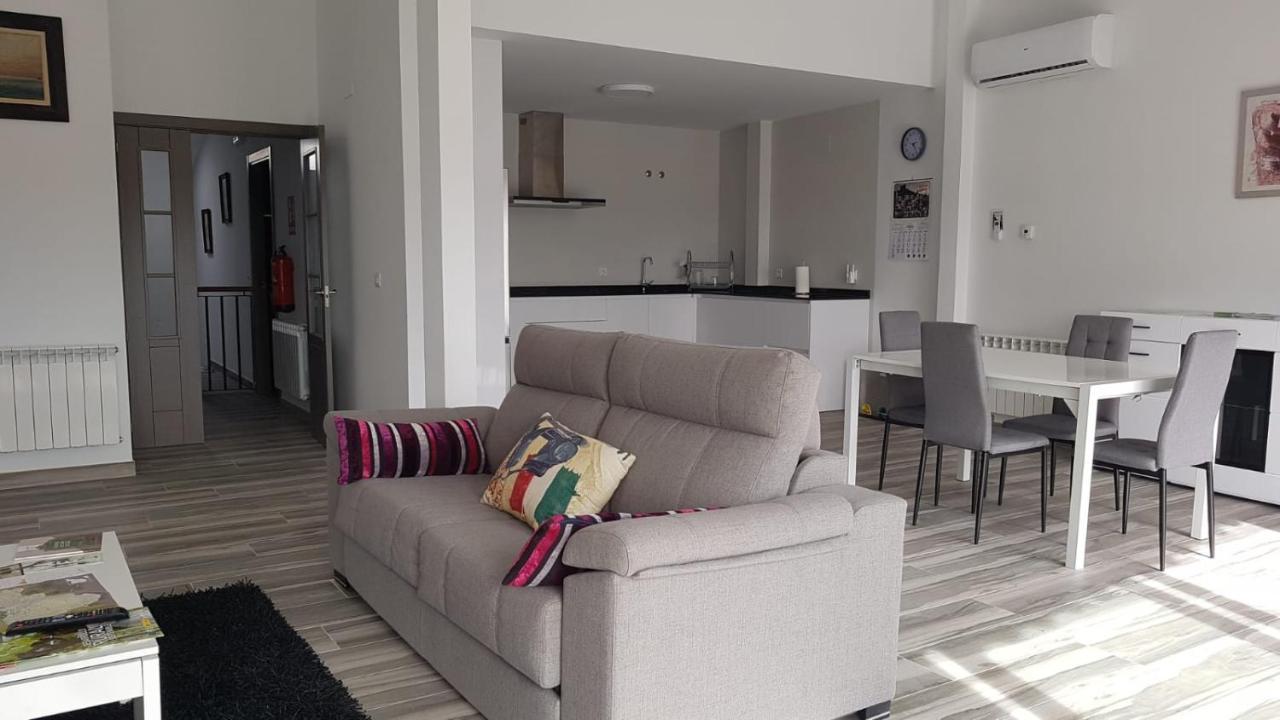 Apartamentos Las Huertas Villamiel Экстерьер фото